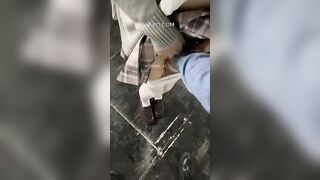 GẶP HS, ĐANG ĐI HỌC GIỮA ĐƯỜNG , ĐÈ E RA BÚ CU LUÂN