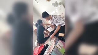 Đi ăn sinh nhật và cái kết bị lũ bạn hiếp dâm