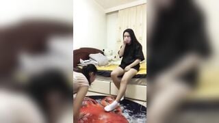 Khi 2 đứa con gái les ở chung với nhau, tụi nó dâm đảng thật sự.