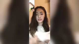 gạ bạn gái video call khoe vú để thủ dâm #1