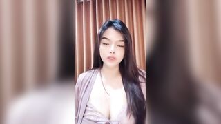 Ko xem thì phí, Gái Xinh Loli Vú To Thủ dâm Tự bóp vú móc lồn mặt dâm live sex