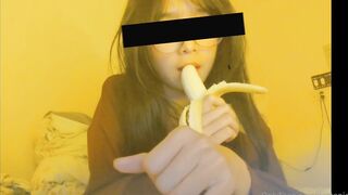 Vào tù bảo với tòa là con bị em ấy dụ