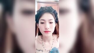 Lại lên sóng em idol tiktok Huỳnh Bảo Trân từng ngây thơ bị lộ link giờ đi live show1