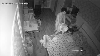 Hack cam quay lén đôi vợ ck trẻ tranh thủ lúc con ngủ mà đụ nhau từ sàn đến giường p4