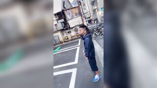 chúng nó địt nhau mà không thèm đóng cửa con bé trắng vú to quá