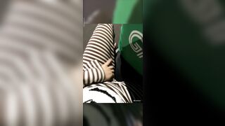E Sinh viên VN, Gọi Grap Mà Cứ Xe hột le đằng sau Ko mặc quần lót Nghịch lồn