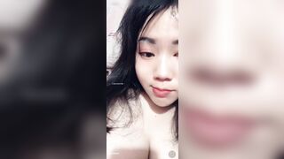 Ngực to lại còn hồng như bé này mà không live app show hàng kiếm tiền cũng phí