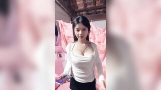 Em Xinh Em Live Thế Nào Cũng Xinh