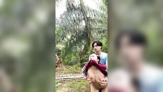 Dụ dỗ được vợ thằng khác đưa ra ngoài vườn vắng đụ, cảm giác thật sướng.