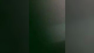 Chị họ dẫn người yêu về bị quay lén