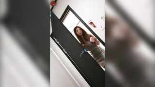 Em HS Tò mò về dịch vụ gái gọi, Book Nhân Viên về Bú Cu lút cán djt nhau