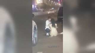 Tổng hợp cảnh gái xinh điên tình lột đồ giữa đường luôn