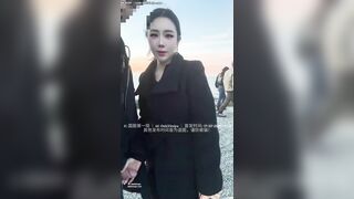 cặp đôi tìm sự mới mẻ public