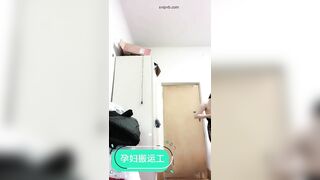 Sữa nhiều quá, chồng và con đều ăn không hết, vậy thì cho các bạn ăn nhé.