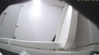 seri đặt cam quay lén nhà vệ sinh nữ em nào đít cũng to lồn múp - phần 2