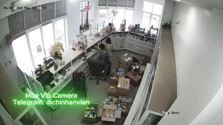 Hack Camera Cô Dược Sĩ Nứng Lồn Làm Tình Tại Quầy Thuốc