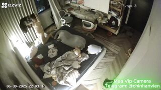 Hack Camera Phòng ngủ bé gái mới lớn nứng lồn thủ dâm hàng ngày