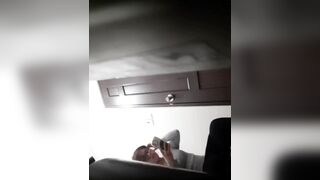 quay lén nhà vệ sinh nữ trong trung tâm thương mại đi đái hồi hộp quá - phần 19