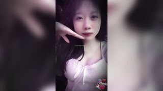 Thảo vẫn bán album nhé