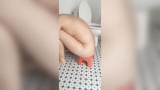 Tắm cùng Chị hàng xóm 1 con