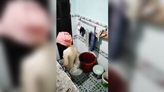 Chị họ tắm cực xinh