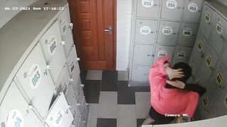 hack cam phòng thay đồ bể bơi bé nào cũng trắng trẻo dáng đẹp - phần 8