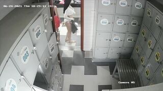 hack cam phòng thay đồ bể bơi bé nào cũng trắng trẻo dáng đẹp - phần 9