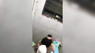 đột nhập dãy trọ sinh viên để quay lén mấy em tắm đúng là rửa mắt - phần 15