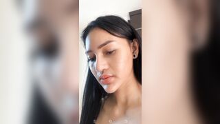 Gái xinh vú to lồn múp khoe hàng trên live phần 2