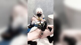 Thủ dâm cho em ladyboy cosplay