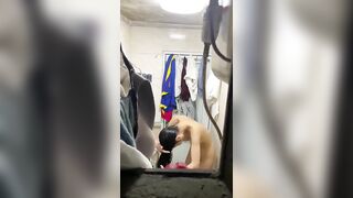 Quay lén em hàng xóm tắm 22