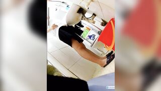 Tiếp tục đặt cam quay lén nhỏ em họ bím rậm lông cực xinh đi tắm nhìn e đã thật