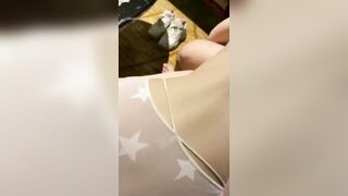 Em loli có sở thích làm slave, cân 3 anh cùng lúc