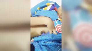 BÉ HS CHƯA TRẢI LÊN CÒN E THẸN