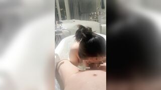 đi du lịch nghỉ ngơi mà em bắt anh địt cả ngày - phần 1