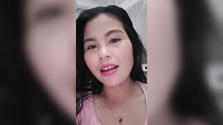 Mẹ đơn thân muốn có người yêu sấy tóc cho