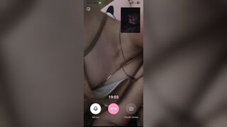 Gạ thủ dâm em rau quen qua mạng p2