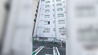 Bất lực nhìn crush bị doggy, thanh niên chỉ biết đứng nhìn rồi sóc lọ