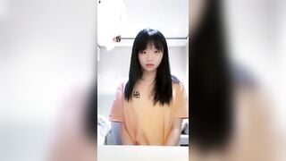 THANH NIÊN KHÉO MỒM , XIN ĐƯỢC BÉ HS, LOVE 11 CHO XEM HÀNG
