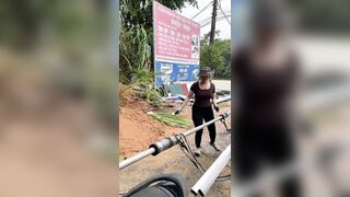 Zai nào cặc to muốn làm chủ quán VLXD thì về với chị