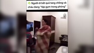 Vợ bắt ghen tại trận thằng chồng lén lút ngoại tình với cháu của mình trong khách sạn