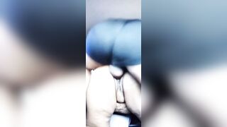 Địt không bao bắn tinh ngập lồn chị mb mông to lồn múp