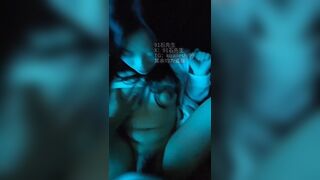 Dẫn em rau non vào quán karaoke hát mà chưa thấy hát đâu đã gạ e lại đè ra đụ rồi