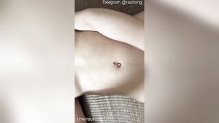 Rau dâm xinh đẹp ngày nào cũng gửi vid móc lồn sướng rỉ nước giờ lồn thâm đen lun r 1