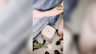 Các cô gái bên trong khu tự trị có thể bị đụ bất cứ lúc nào, thẩm trí cả giờ đi ngủ.
