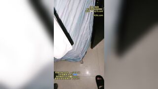 Các cô gái bên trong khu tự trị có thể bị đụ bất cứ lúc nào, thẩm trí cả giờ đi ngủ.
