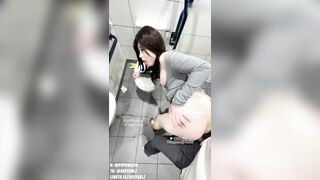 pupu mặt xinh lồn múp địt nhau với bạn trai trong phòng thay đồ #2