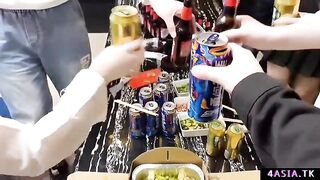 Đi nhậu say quá, Dẫn 2 con bạn loli mình dây Vào WC djt tập thể Sướng tê lồn rên rỉ