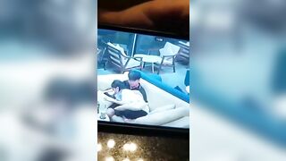 Học sinh BJ ngay tại trong tiệm trà sữa,  bây giờ các bé liều thật