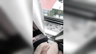 Đón ngày mới, ngắm thành phố cùng em ghệ mông to